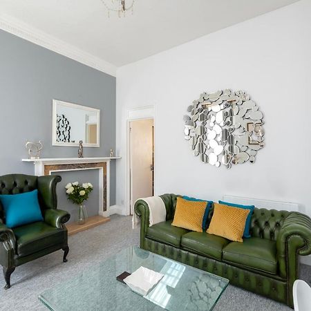 Super City Centre Apartment - Two Bedrooms, Perfect Location Bath Luaran gambar