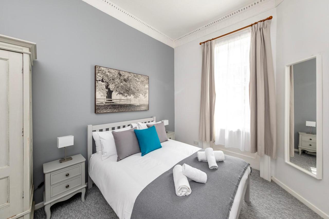 Super City Centre Apartment - Two Bedrooms, Perfect Location Bath Luaran gambar